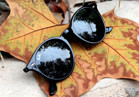 استفاده از عینک آفتابی در فصل پاییز